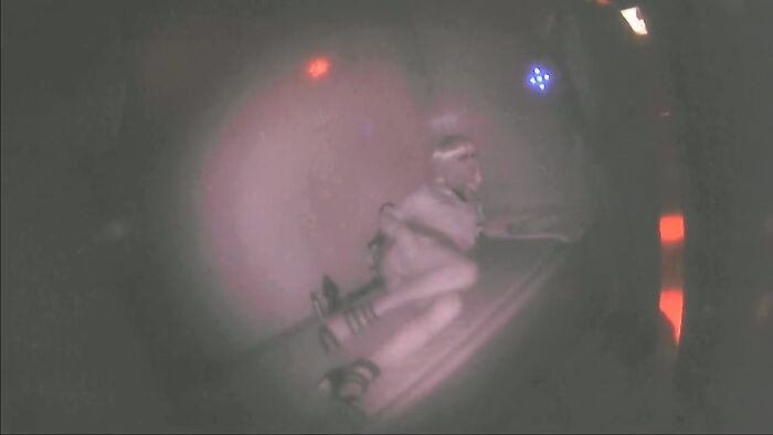 Если есть деньги ебите меня шлюху-КРОССИ