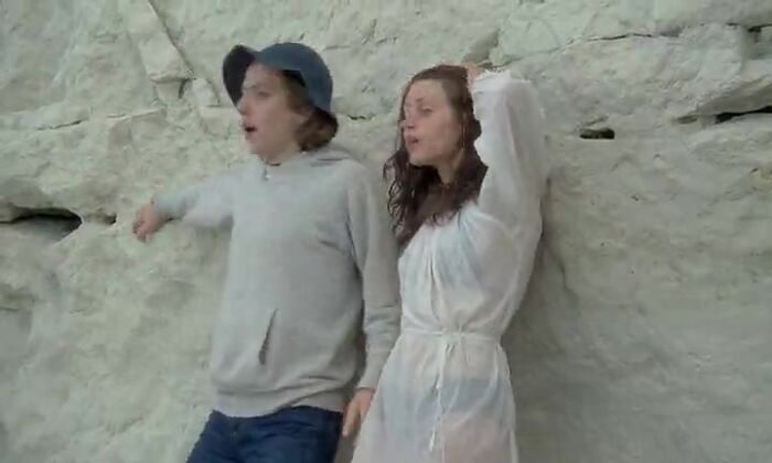 Порно фильмы с переводом  Аморальные истории (1974)