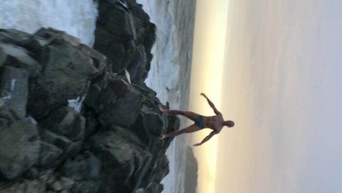 позирование на скале