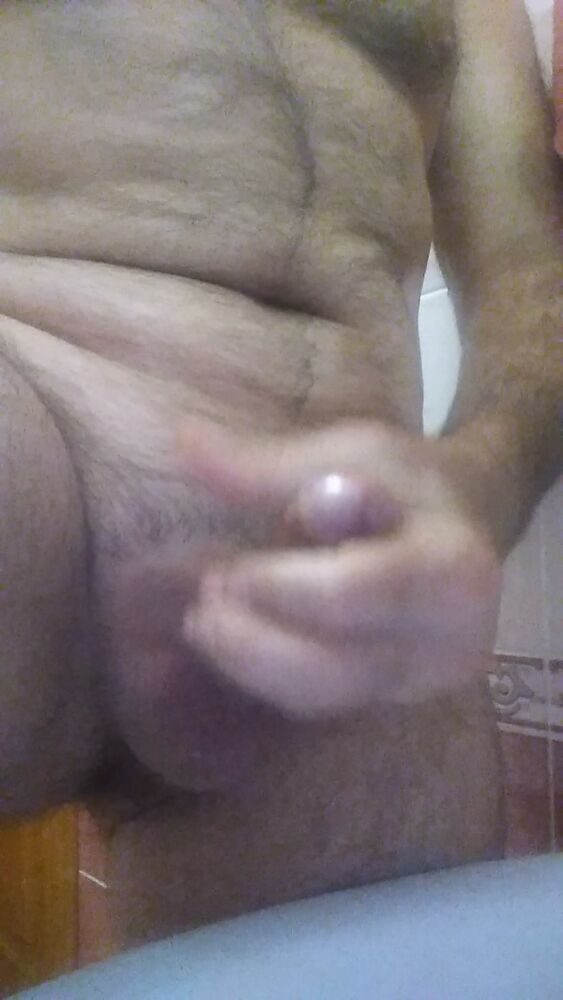 Девочки, кто отсосет? Заплачу.