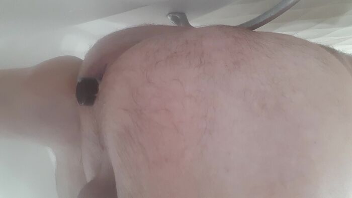 Бутылка в анусе!!!! Жена снимает