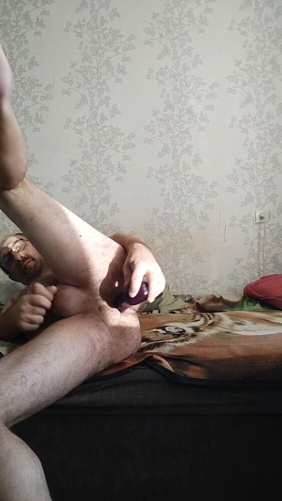 Пидор играет