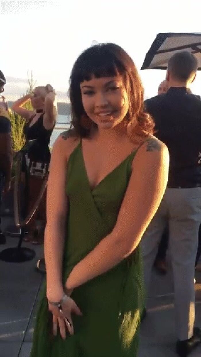 Кто так любит ходить в гости ?