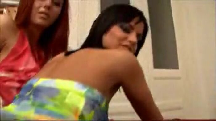 VIDEO GIRLS LOVETREVELING