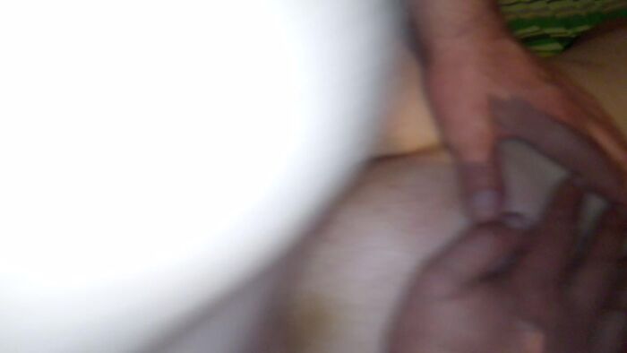 муж ебёт в задницу замужнюю подружку