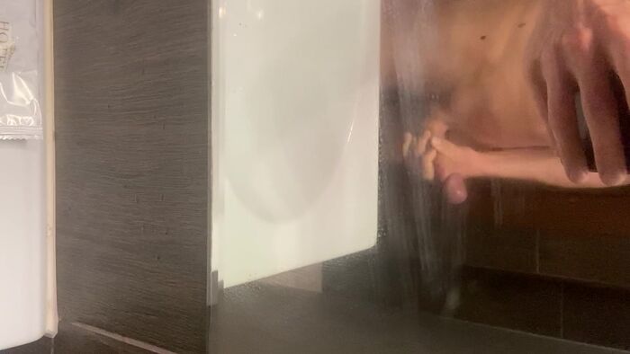 Не дождался кончил