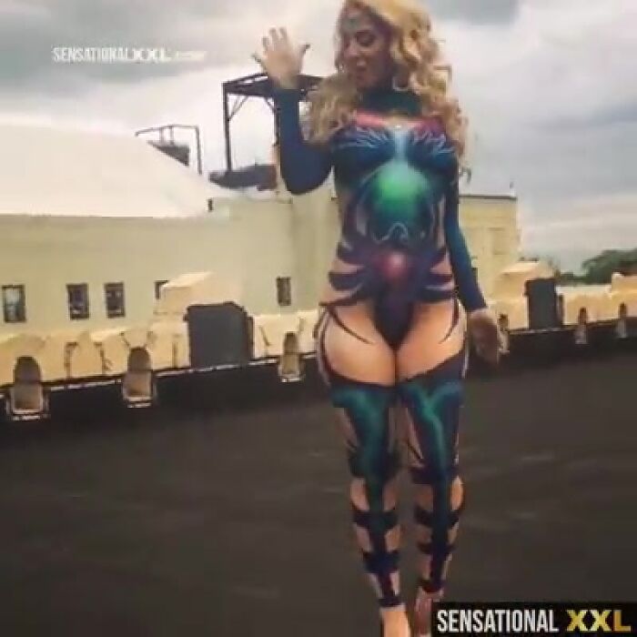 Завлекательно)