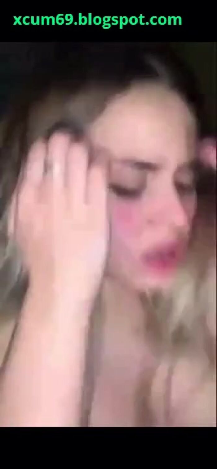 young girl cums while jumping on her friend's dick