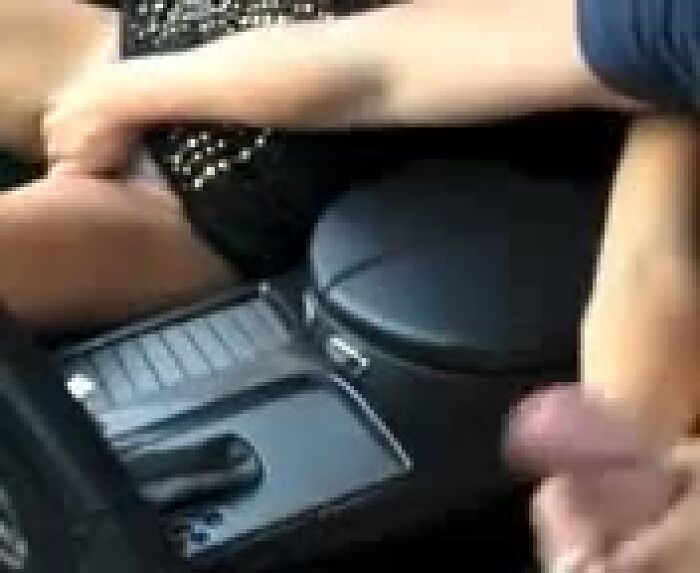 Мастурбація в авто