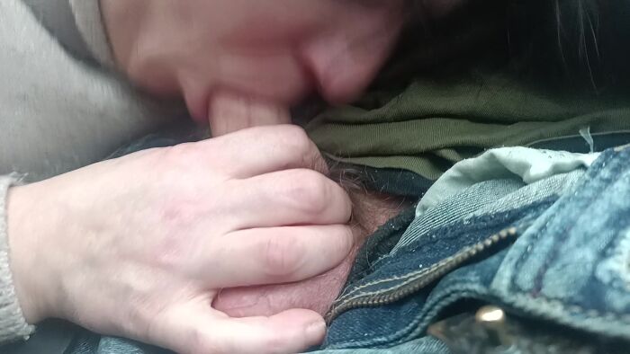 Минет от Вики в машине