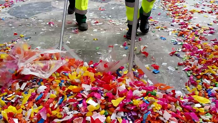 ЖЕСТКОЕ ПОРНО!!! ЭТО КОНФЕТЫ!!!