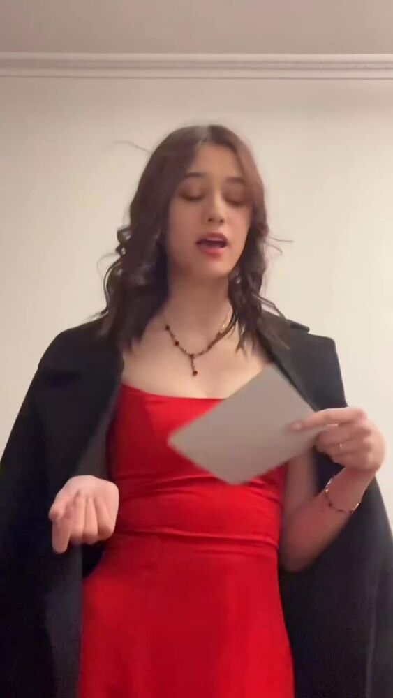 Тут прямо мисс.)