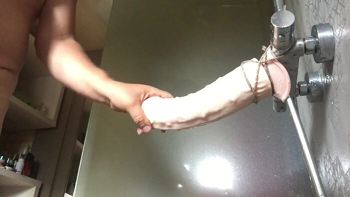 Прямо в дырочку