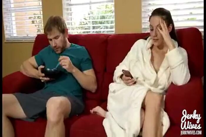 ммм какбудто дома с другом мужа оказалась