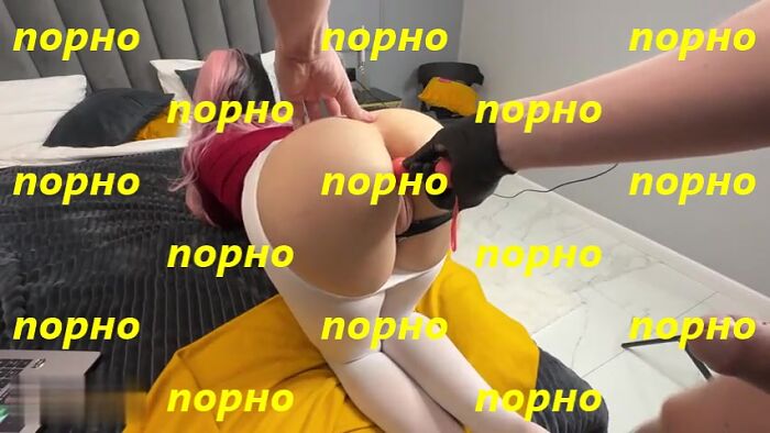 Ебёт с игрушками