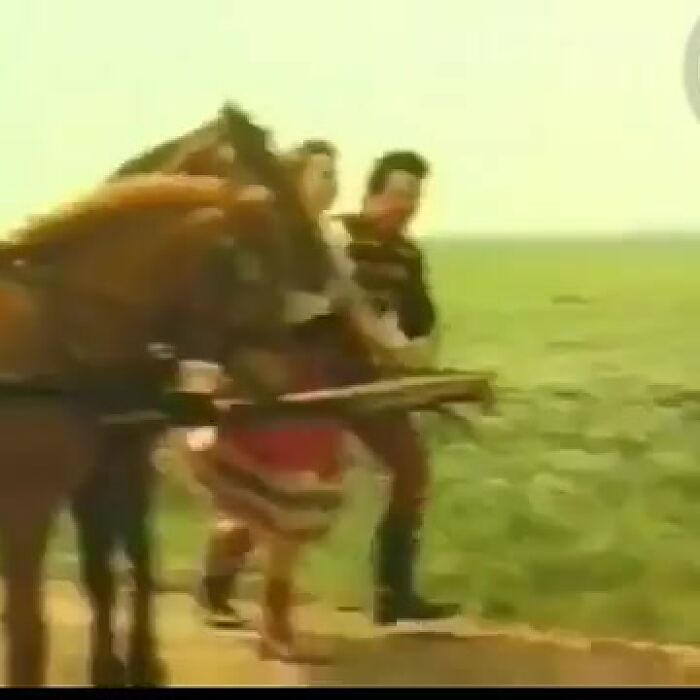 Умели ведь гусары развлекаться_)