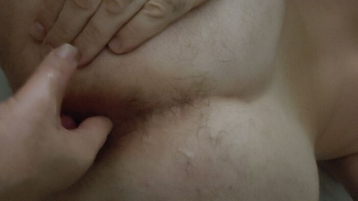 Подружка радует пальчиками