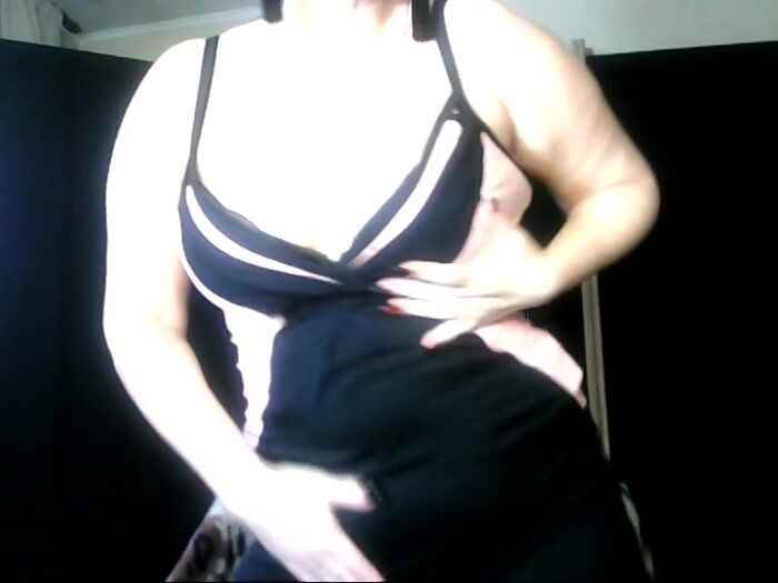 Трейлер MilfAntonina