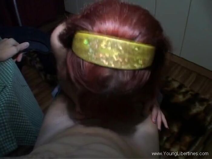 подпоил шлюшку и трахнул во все дырки