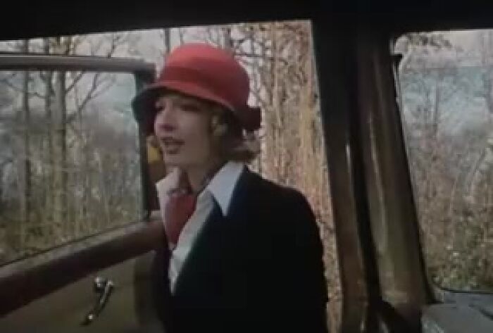 Education of the baroness 1977