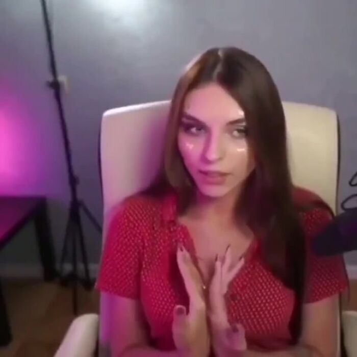 Кто пробовал обрезанный член тот поймёт