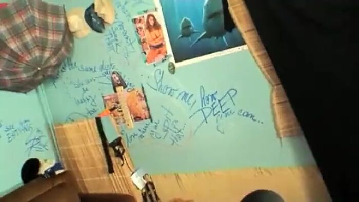 Девушка и хулиганы