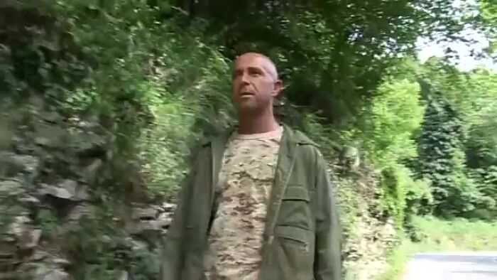 гид жестко трахнул туристку