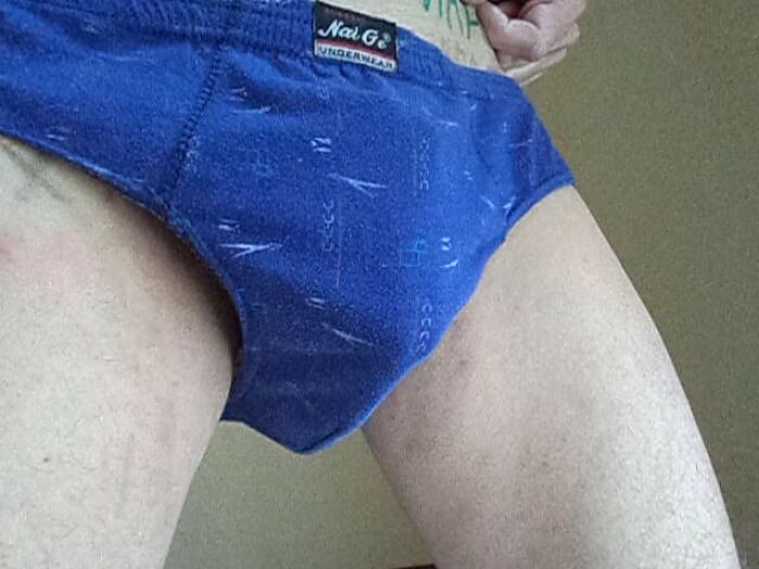 Задание ГОСПОЖИ: надеть мокрые трусы на голову