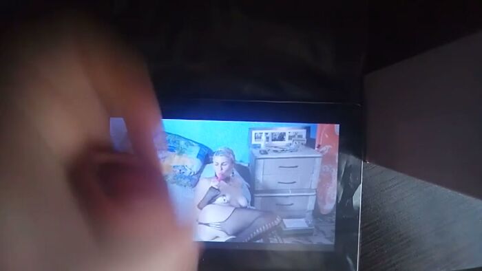 Мою жену обкончали фанаты