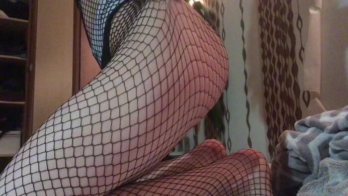 Порвала чулки