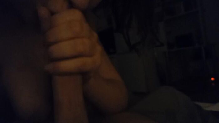 Работает ротиком для своего бывшего