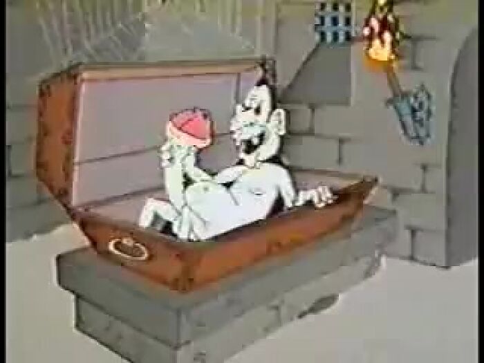 Вампиры трахаются в половину первого