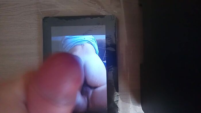 Парень с сайта надрочил.