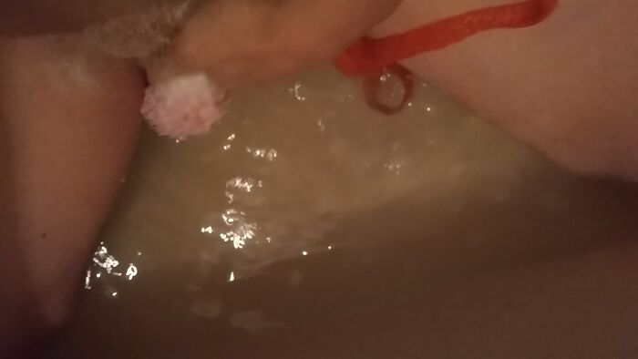 Ванна с дрочи