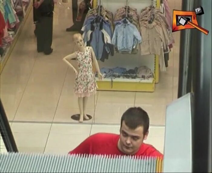 24. ЭСКАЛАТОР В ПРИМЕРОЧНУЮ