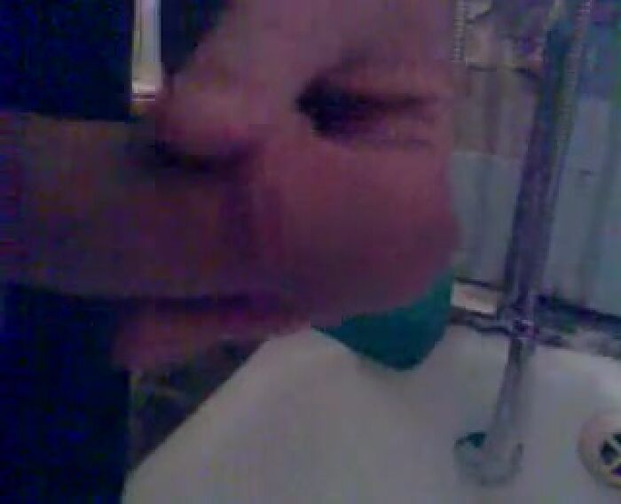 Обильно кончил