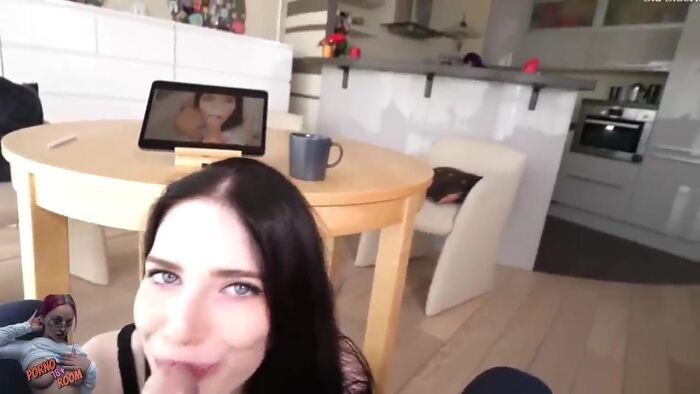 Застукала