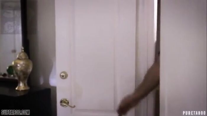 Заботливый дядя и его принцесса