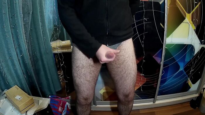 Долой трусы, свободу пипиське