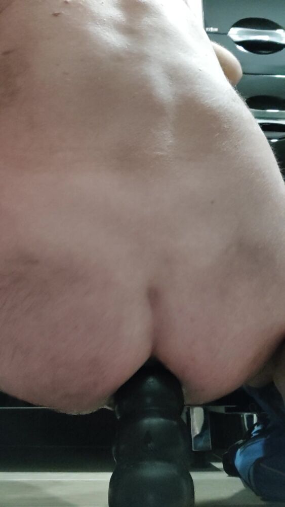 Красиво Пизда натягивается!!!!!