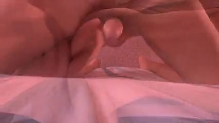 AMATEUR MILF FUCKS GUY WITH a STRAPLESS DILDO FEELDOE PO