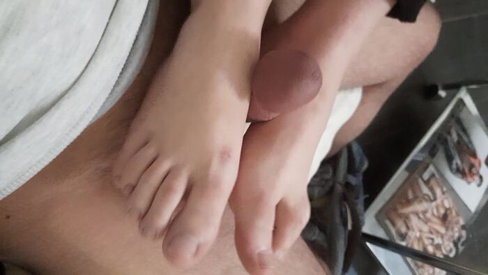 footjob