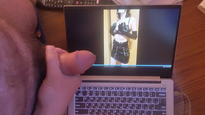 Поклонник прислал что он делал на моё видео)