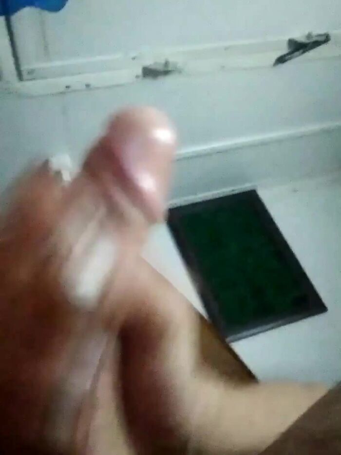 Кто хочет подрочить вдвоём на Людмилу пишите????????