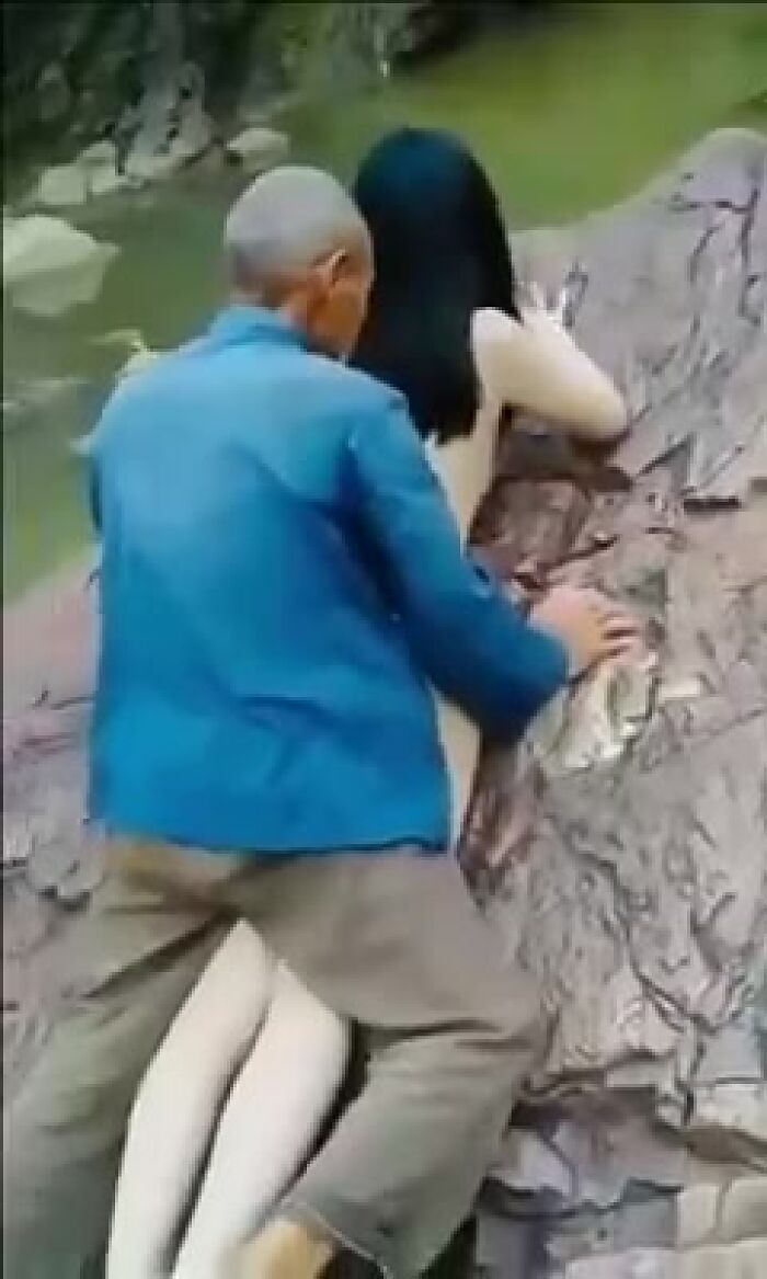 На улице импотент