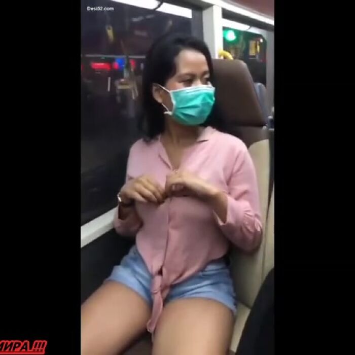 Стриптиз в автобусе