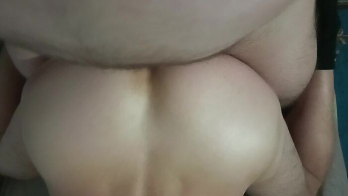 Меня знакомый в попку