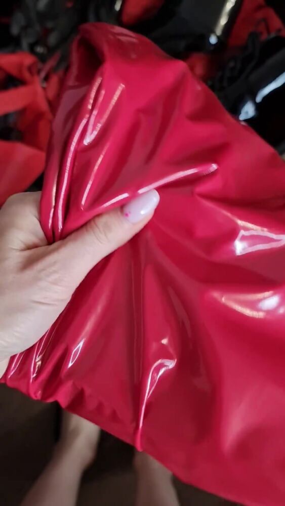 Лакированные штаники