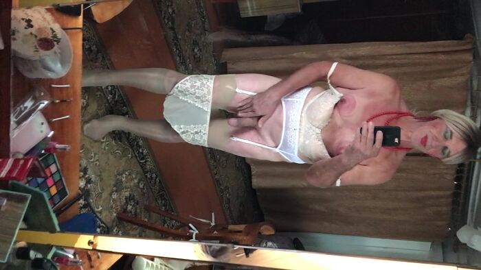 Natali в белом