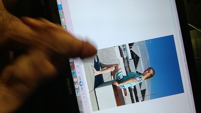 Машунь ты очень красивая! Я хочу тебя очень!